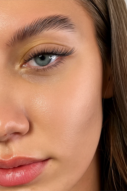 Extensions de Cils, Volume Russe, Brow Lift