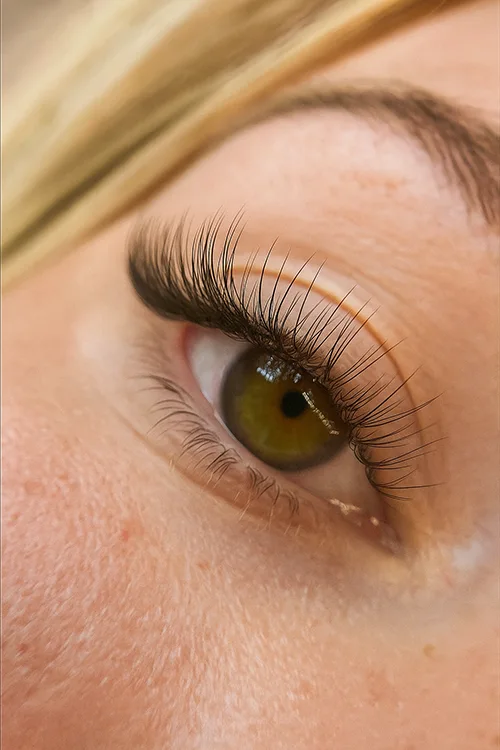 Extensions de Cils, Extensions, de Cils, cils, Eyelash Extensions, lash Extensions, Volume Russe, Mega Volume, Effet Tendance, Dlux Professional